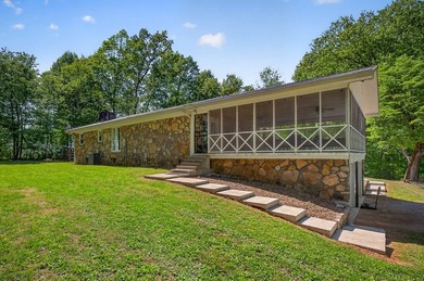 Discover the perfect blend of modern living and serene rural - photo 39