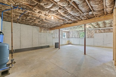 Extensively upgraded since new Contemporary Colonial on a quiet - photo 59