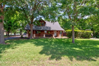 Lake Home Sale Pending in Oak Point, Texas