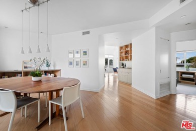 Architectural penthouse residence in the coveted Ocean Park Sea - photo 3