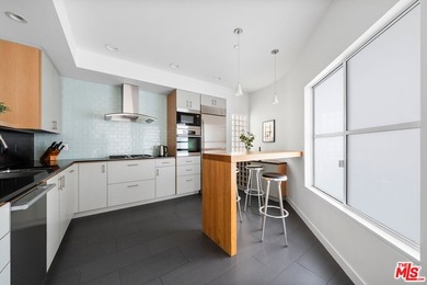 Architectural penthouse residence in the coveted Ocean Park Sea - photo 5
