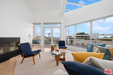 Architectural penthouse residence in the coveted Ocean Park Sea - photo 8