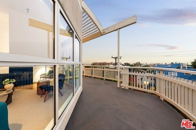 Architectural penthouse residence in the coveted Ocean Park Sea - photo 9
