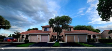 (private lake, pond, creek) Townhome/Townhouse For Sale in Weston Florida