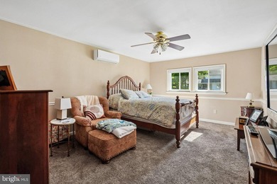 Absolutely stunning four-bedroom 2,5 bath colonial. Roof five - photo 14