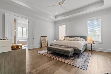 Located in the exclusive Barrett Heights, a section of Oak - photo 16