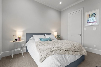 Located in the exclusive Barrett Heights, a section of Oak - photo 24