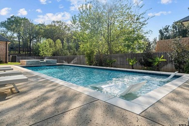 Located in the exclusive Barrett Heights, a section of Oak - photo 32