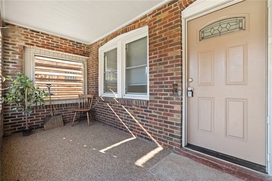 Located in the desirable Squirrel Hill area, with convenient - photo 3