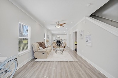 Welcome to The Verandas of Freeport, where comfort, convenience - photo 13