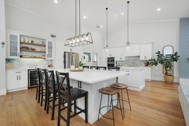 Welcome to an extraordinary, fully renovated estate in the - photo 14