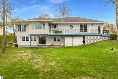 Set in the heart of Arcadia, this property offers a beautiful - photo 1
