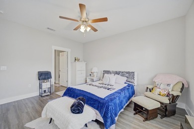 Welcome to The Verandas of Freeport, where comfort, convenience - photo 35