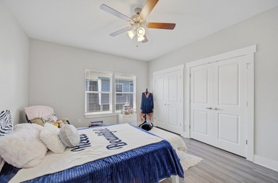 Welcome to The Verandas of Freeport, where comfort, convenience - photo 37