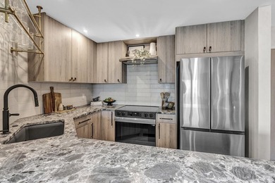 One-of-a-kind and unlike anything else in Essex Tower, this - photo 4