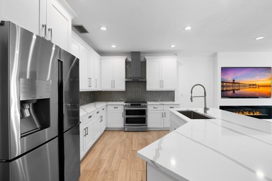 Welcome to the gated community of Canyon Lakes! This beautifully - photo 4