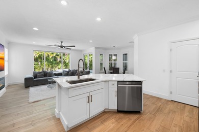 Welcome to the gated community of Canyon Lakes! This beautifully - photo 6