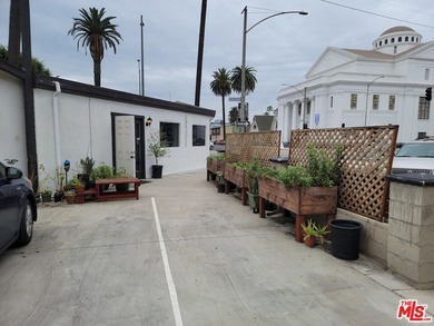 In the Heart of Alamitos Beach, in the highly desirable Willmore - photo 8