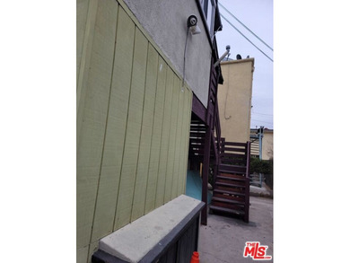 In the Heart of Alamitos Beach, in the highly desirable Willmore - photo 9