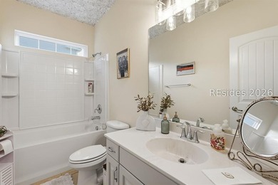 RARE OPPORTUNITY IN BLUFFTON 3,400 SQ FT | 5 BEDROOMS | PAID-OFF - photo 16