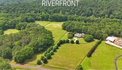 (private lake, pond, creek) Home For Sale in Kingston Georgia