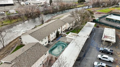 (private lake, pond, coastal) Condo For Sale in Pendleton Oregon