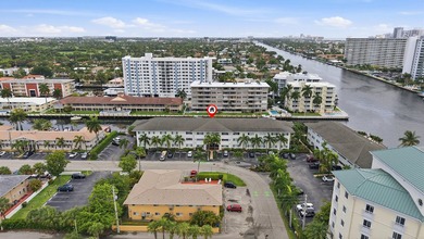 Fully remodeled 1-bedroom, 1-bath waterfront residence in Coral - photo 25