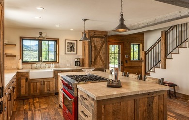 Extraordinary 12 acre private gated property featuring a Modern - photo 14