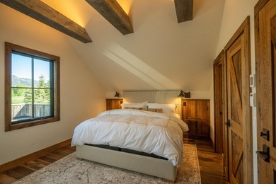 Extraordinary 12 acre private gated property featuring a Modern - photo 16