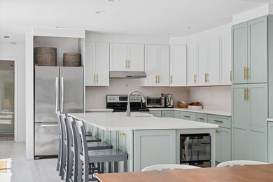 This beautifully renovated and thoughtfully decorated - photo 7