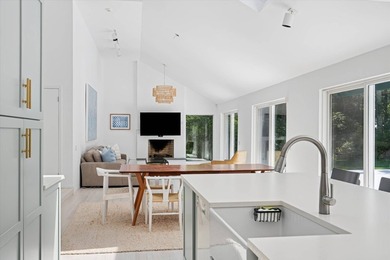 This beautifully renovated and thoughtfully decorated - photo 8