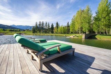 Extraordinary 12 acre private gated property featuring a Modern - photo 22