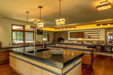 Extraordinary 12 acre private gated property featuring a Modern - photo 34
