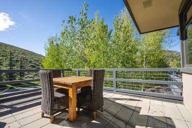 Extraordinary 12 acre private gated property featuring a Modern - photo 36