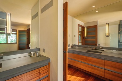 Extraordinary 12 acre private gated property featuring a Modern - photo 41
