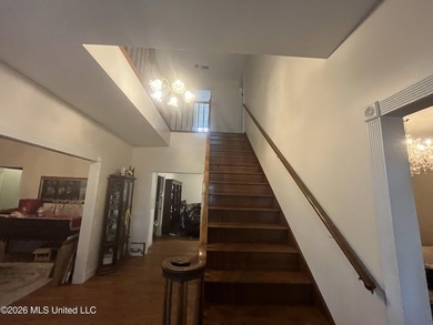 Welcome to this spacious and beautifully appointed 5-bedroom - photo 2