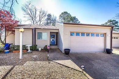 Greers Ferry Lake Townhome/Townhouse For Sale in Fairfield Bay Arkansas