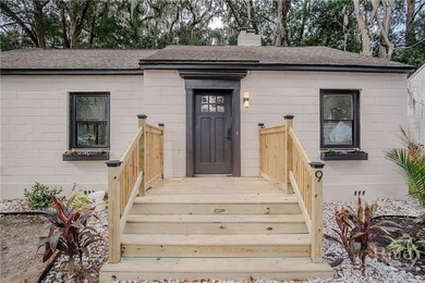 Don't miss this fully renovated 3-bedroom, 2-bath home in the - photo 2