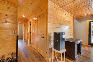 MOUNTAIN CABIN - Beautiful home offering open concept with - photo 26