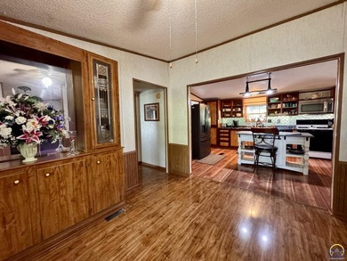 MOVE IN READY 4BR/2.5BA ranch home on 4 lots (or +/-1 acre) with - photo 9