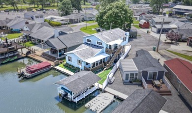 Welcome to your dream waterfront retreat--where modern luxury - photo 1