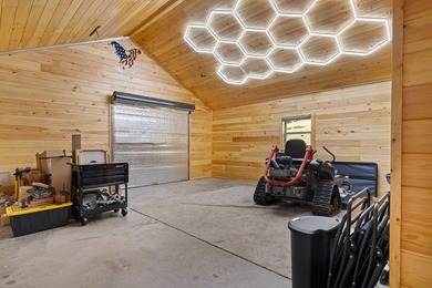 MOUNTAIN CABIN - Beautiful home offering open concept with - photo 41