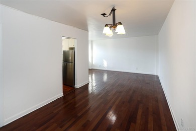 Enjoy comfortable living in this recently renovated one bedroom - photo 4