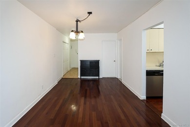 Enjoy comfortable living in this recently renovated one bedroom - photo 8