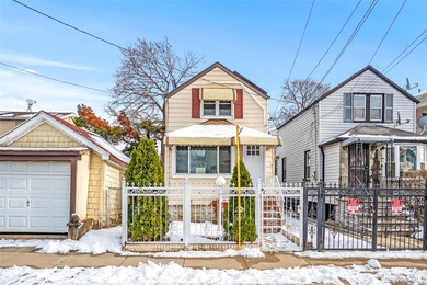 (private lake, pond, coastal) Home For Sale in Jamaica South New York