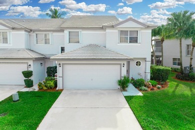 (private lake, pond, coastal) Townhome/Townhouse For Sale in Lake Worth Florida