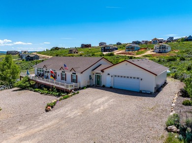 Spectacular Bear Lake Views, Year Round Comfort and Endless - photo 3