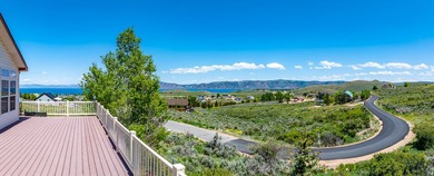 Spectacular Bear Lake Views, Year Round Comfort and Endless - photo 10