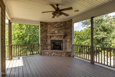 Are you looking for a stunning custom-built home with - photo 12