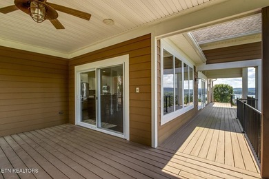 Are you looking for a stunning custom-built home with - photo 13